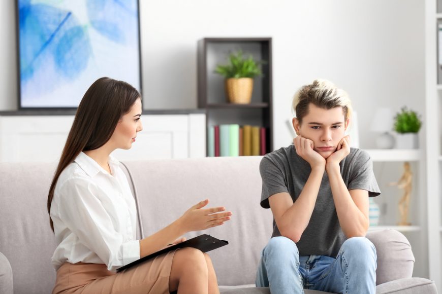 Consiliere vs. psihoterapie pentru adolescenți