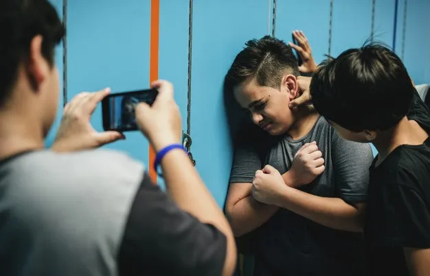 Bullying și cyberbullying