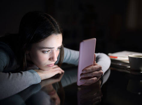 Dependența de social media / telefon